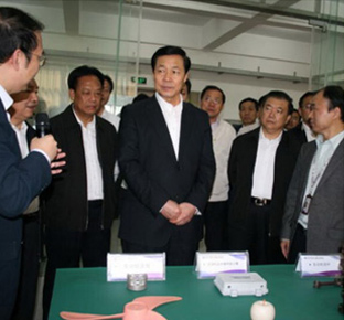 安徽省澳门威尼斯人网站委书记张宝顺视察